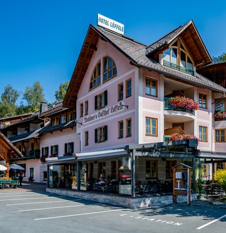 Hotel Löffele mit Wintergarten und E-Ladestation